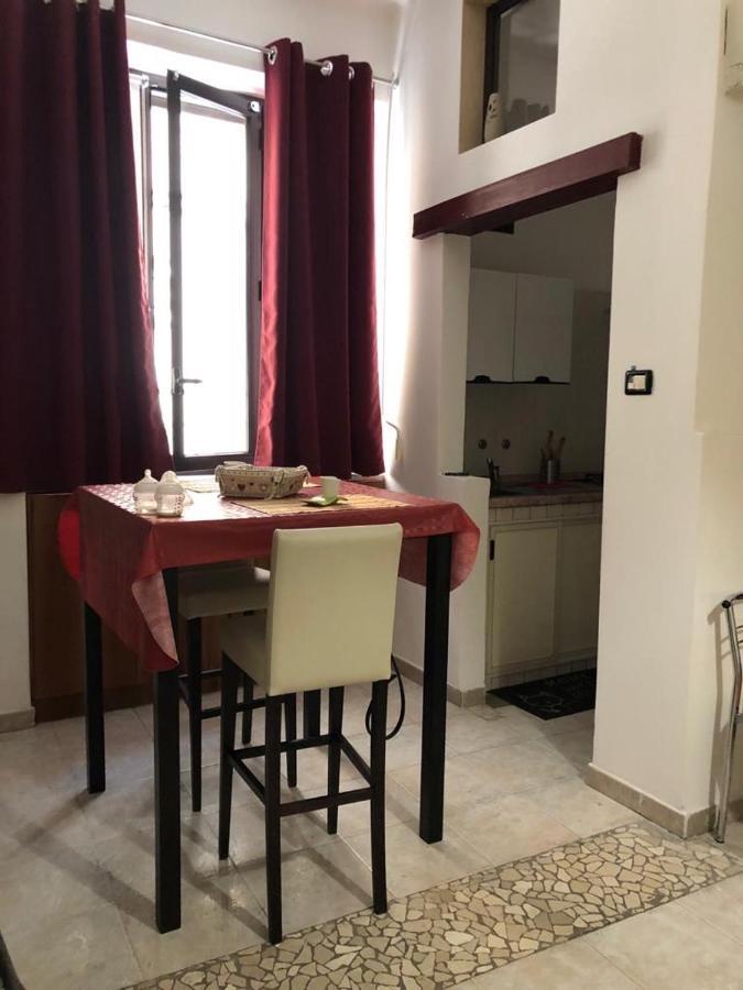 شقة برينديسي  في Il Vicoletto المظهر الخارجي الصورة